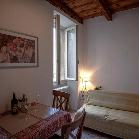 Pomelo Einzigartige Atmosphaere Im Ehemaligen Gaertnerhaus By Interhome Apartament *