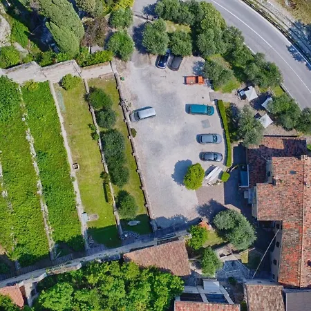 Pomelo Einzigartige Atmosphaere Im Ehemaligen Gaertnerhaus By Interhome