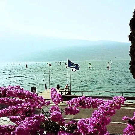 Pomelo Einzigartige Atmosphaere Im Ehemaligen Gaertnerhaus By Interhome Lejlighed Tignale