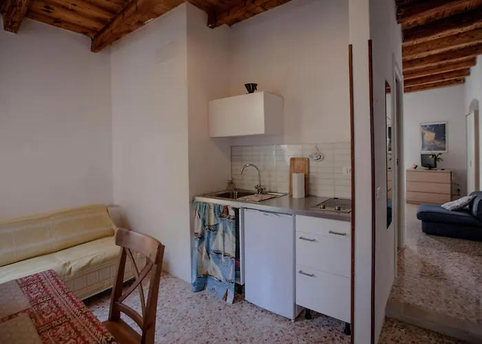 Pomelo Einzigartige Atmosphaere Im Ehemaligen Gaertnerhaus By Interhome Appartamento